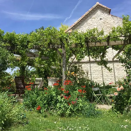 Villa Traditional Quercy Stone Farmhouse With Natural Bio Swimming Pool *