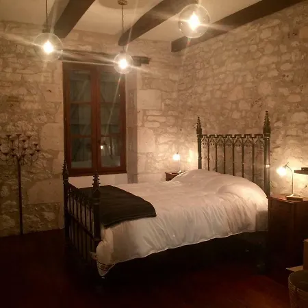 Traditional Quercy Stone Farmhouse With Natural Bio Swimming Pool Villa