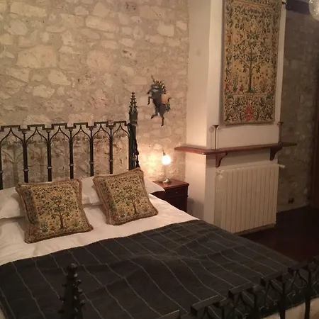 Traditional Quercy Stone Farmhouse With Natural Bio Swimming Pool Villa