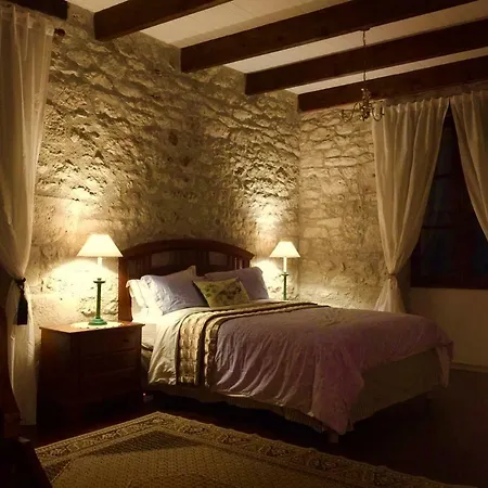 Traditional Quercy Stone Farmhouse With Natural Bio Swimming Pool *