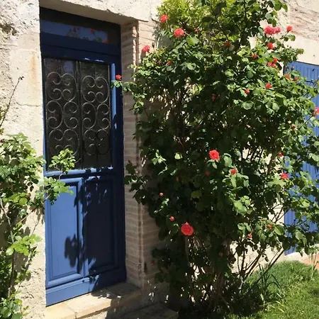 Traditional Quercy Stone Farmhouse With Natural Bio Swimming Pool *
