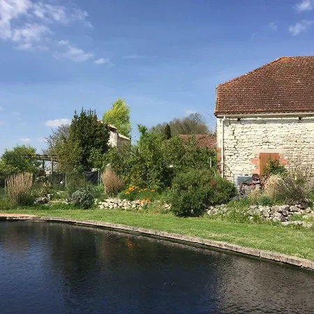 Villa Traditional Quercy Stone Farmhouse With Natural Bio Swimming Pool